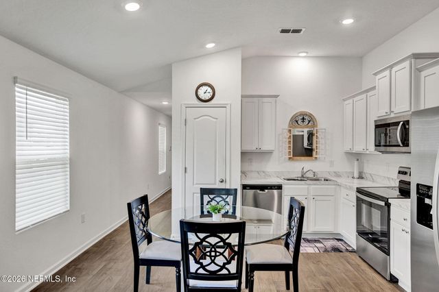 2734 OAK STREAM Drive, Green Cove Springs, FL 32043