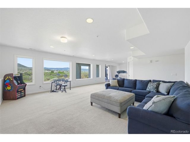 3319 Castle Butte Dr, Castle Rock, CO 80109