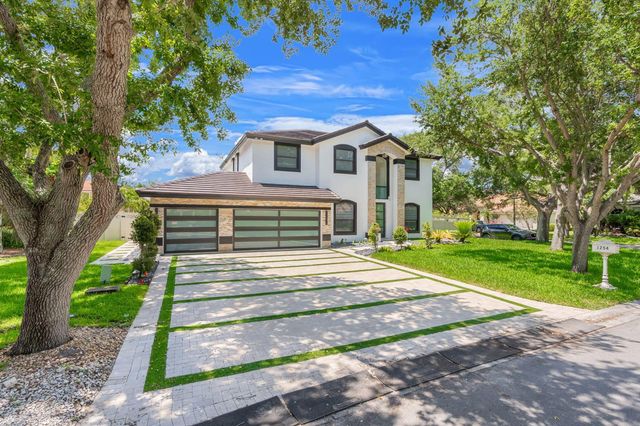 1254 NW 102nd Way, Coral Springs, FL 33071