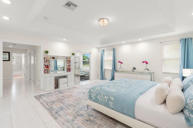 1254 NW 102nd Way, Coral Springs, FL 33071