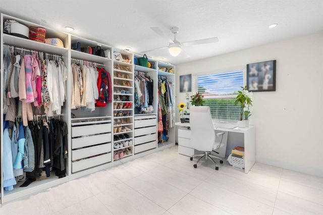 1254 NW 102nd Way, Coral Springs, FL 33071