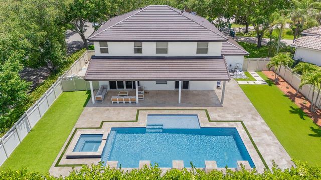 1254 NW 102nd Way, Coral Springs, FL 33071