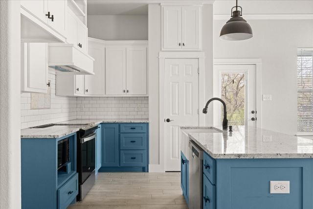 409 Cleveland Road, Granbury, TX 76049