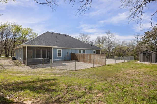 409 Cleveland Road, Granbury, TX 76049