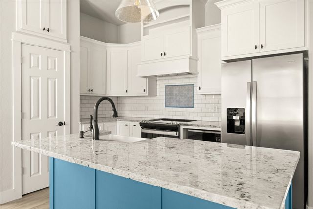 409 Cleveland Road, Granbury, TX 76049