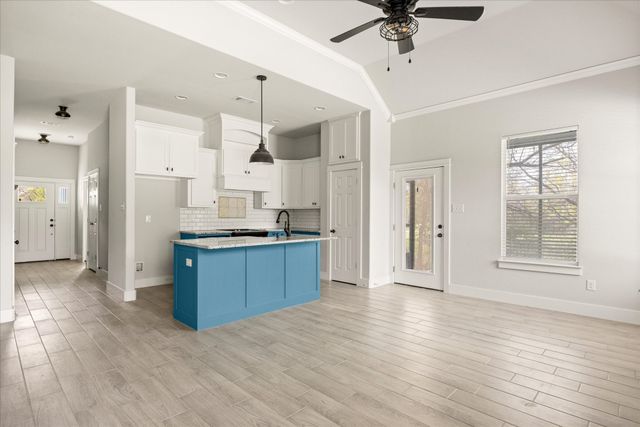 409 Cleveland Road, Granbury, TX 76049