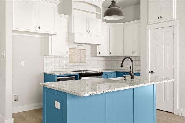 409 Cleveland Road, Granbury, TX 76049