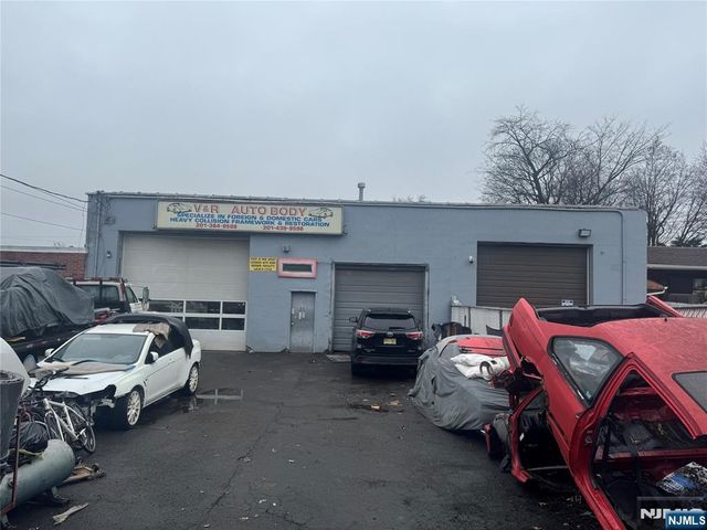 27 North Street, Bergenfield, NJ 07621