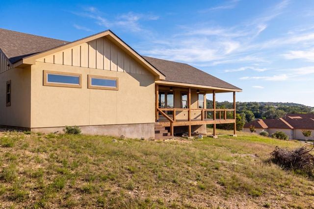 200 Castle Pines Dr, Kerrville, TX 78028