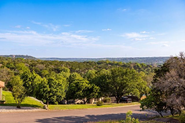 200 Castle Pines Dr, Kerrville, TX 78028