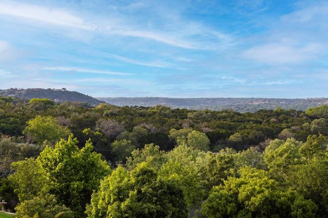 200 Castle Pines Dr, Kerrville, TX 78028