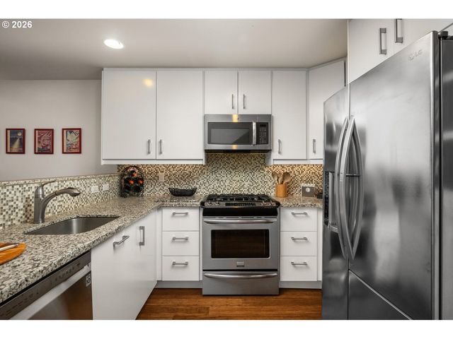 10271 Nw ALDER GROVE Ln, Portland, OR 97229