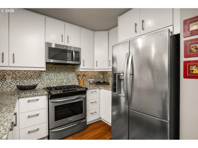 10271 Nw ALDER GROVE Ln, Portland, OR 97229