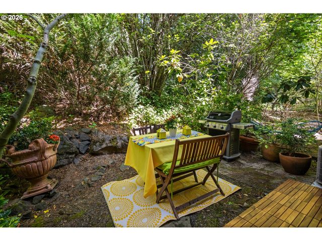 10271 Nw ALDER GROVE Ln, Portland, OR 97229