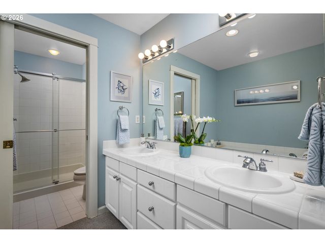 10271 Nw ALDER GROVE Ln, Portland, OR 97229