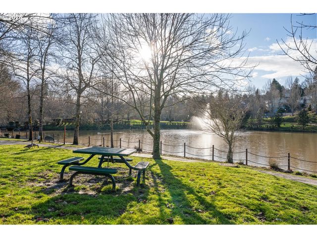 10271 Nw ALDER GROVE Ln, Portland, OR 97229