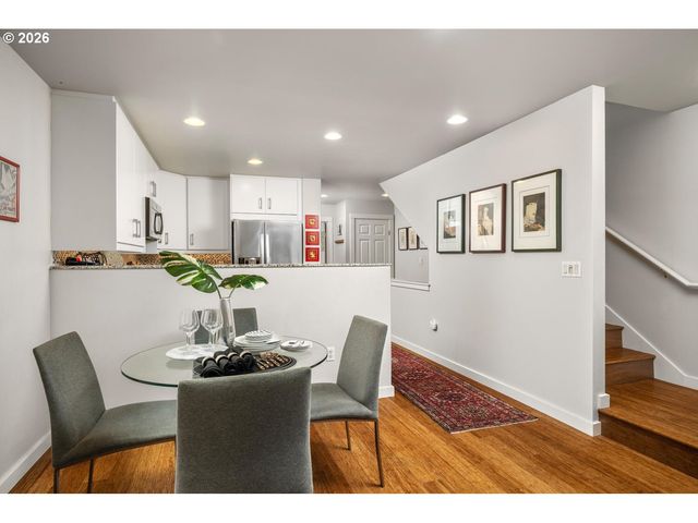 10271 Nw ALDER GROVE Ln, Portland, OR 97229