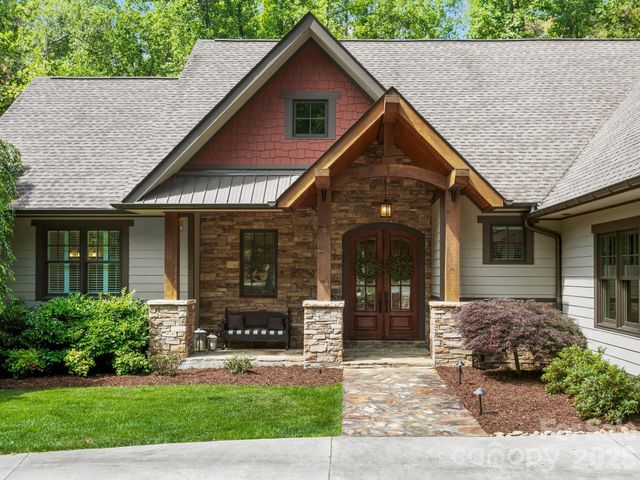 80 Highlander Falls Way, Zirconia, NC 28790
