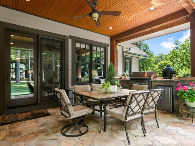 80 Highlander Falls Way, Zirconia, NC 28790