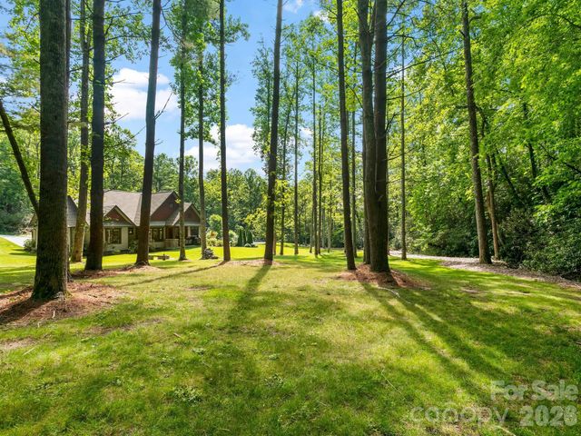 80 Highlander Falls Way, Zirconia, NC 28790
