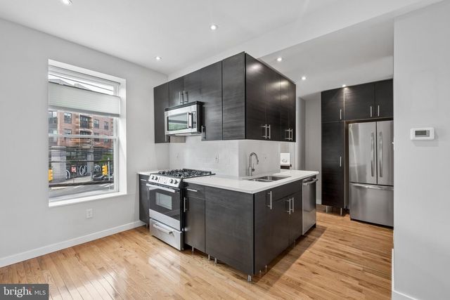 2305 GRAYS FERRY AVE, Philadelphia, PA 19146