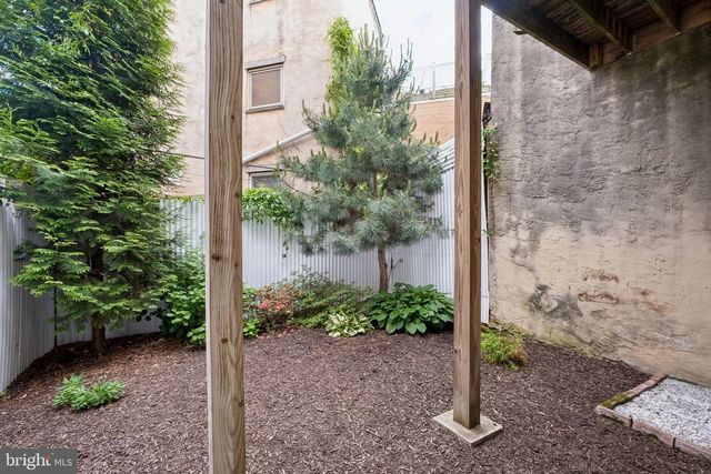 2305 GRAYS FERRY AVE, Philadelphia, PA 19146