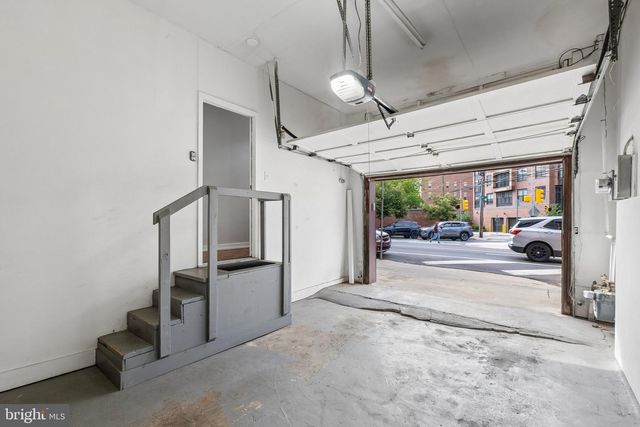 2305 GRAYS FERRY AVE, Philadelphia, PA 19146