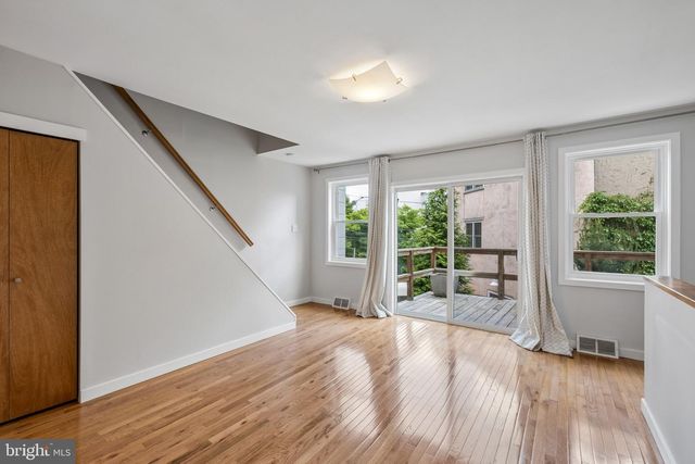2305 GRAYS FERRY AVE, Philadelphia, PA 19146