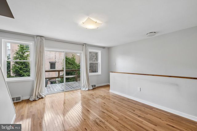 2305 GRAYS FERRY AVE, Philadelphia, PA 19146