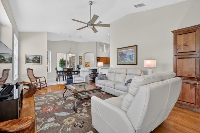 8059 LAUREL RIDGE DRIVE, Mount Dora, FL 32757