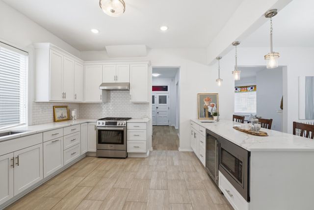 546 Ashland Avenue, Saint Paul, MN 55102