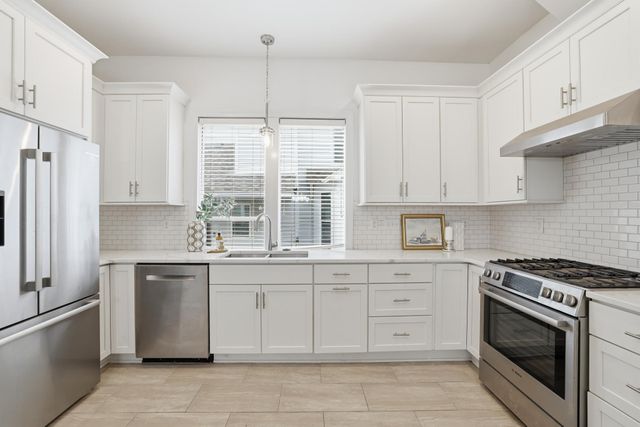 546 Ashland Avenue, Saint Paul, MN 55102