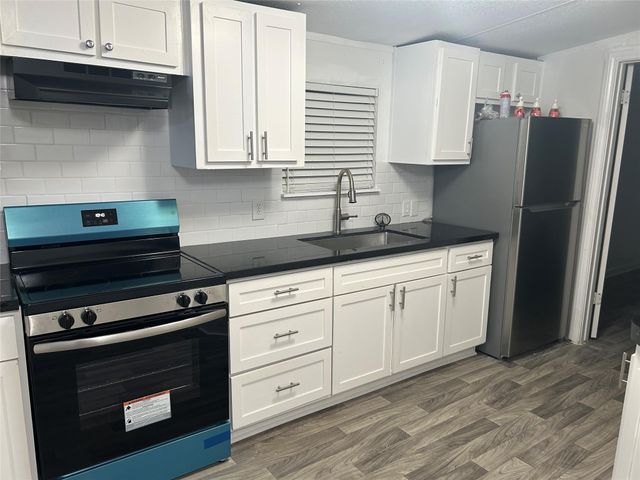 11018 Pine Desert Lane, Houston, TX 77088