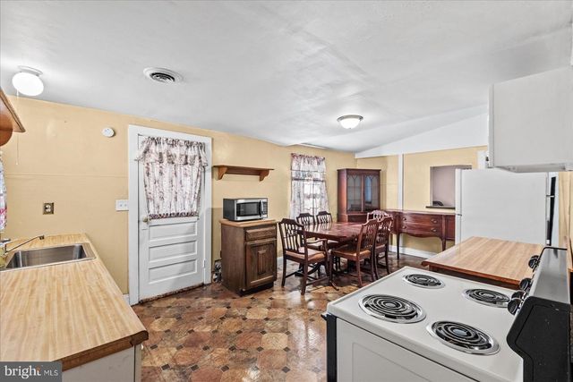 140 BARRETT HEIGHTS RD, Stafford, VA 22556