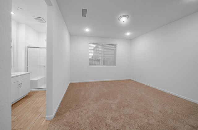 141 Reunion Way S, Madera, CA 93636