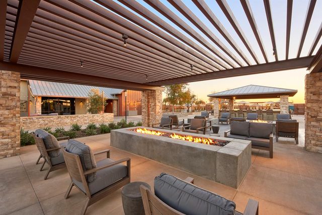 141 Reunion Way S, Madera, CA 93636