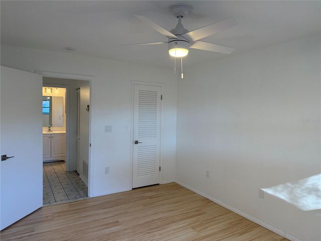 2826 SWIFTON DRIVE 114, Sarasota, FL 34231