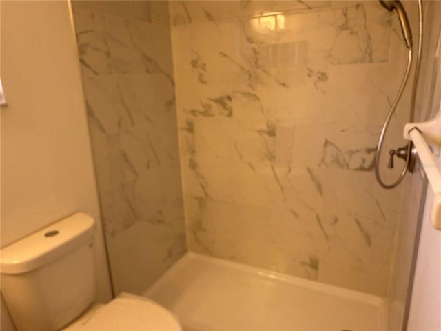 2826 SWIFTON DRIVE 114, Sarasota, FL 34231