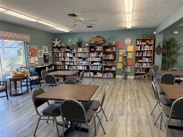 2826 SWIFTON DRIVE 114, Sarasota, FL 34231