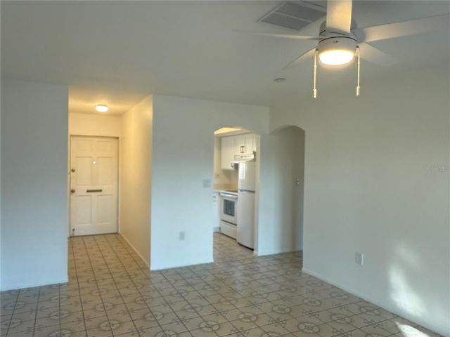 2826 SWIFTON DRIVE 114, Sarasota, FL 34231