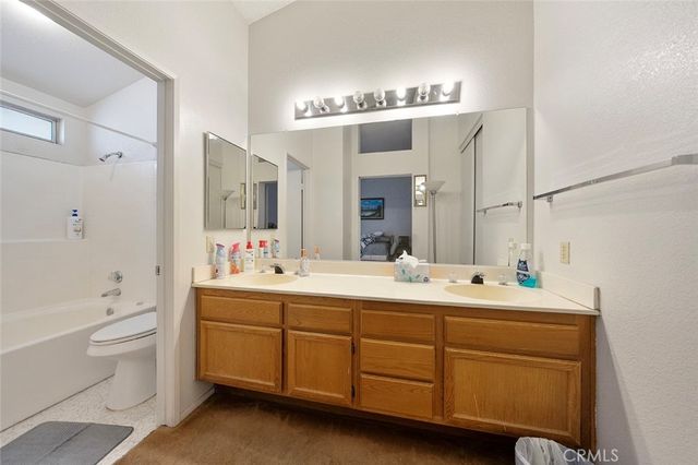 10217 Mount Shasta, Hesperia, CA 92345