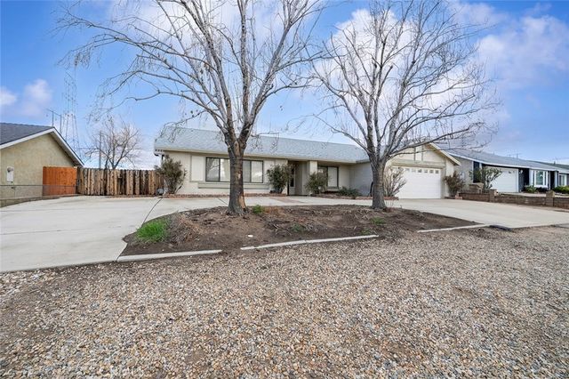 10217 Mount Shasta, Hesperia, CA 92345