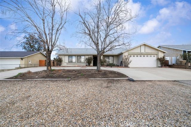 10217 Mount Shasta, Hesperia, CA 92345