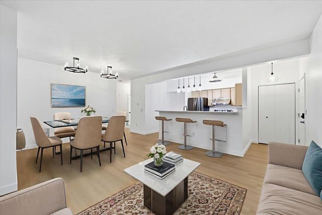 22855 E Country Vista Dr, Liberty Lake, WA 99019