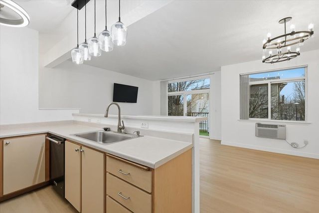 22855 E Country Vista Dr, Liberty Lake, WA 99019