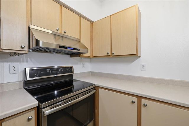 22855 E Country Vista Dr, Liberty Lake, WA 99019