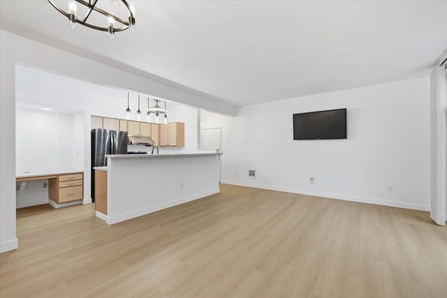 22855 E Country Vista Dr, Liberty Lake, WA 99019