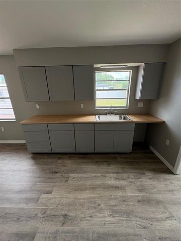 2100 NE 52ND STREET, Ocala, FL 34479