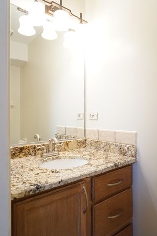 172 Crescent Lane, Schaumburg, IL 60193