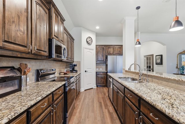 5217 Cross Plains Court, Fort Worth, TX 76126